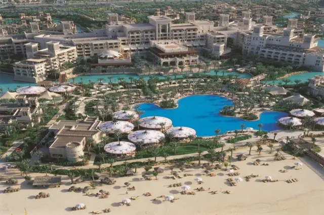 Tailor Made Holidays & Bespoke Packages for Jumeirah Al Qasr